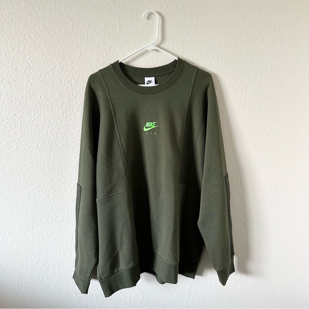 Nike sweatshirt